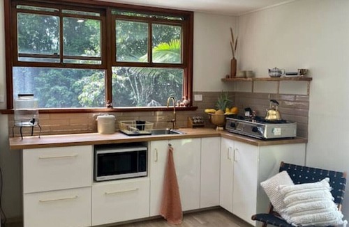 Kuranda Apartment | Tranquil Rainforest Studio