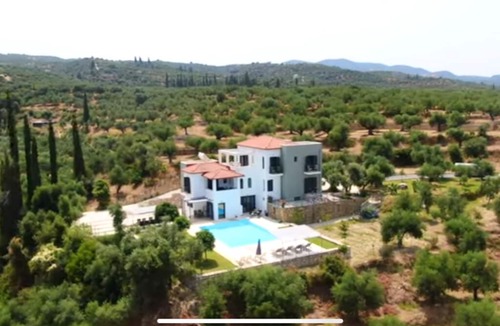 Avia Villa | Tranquil Villa with Private Pool - near Kalamata, southern Peloponnese