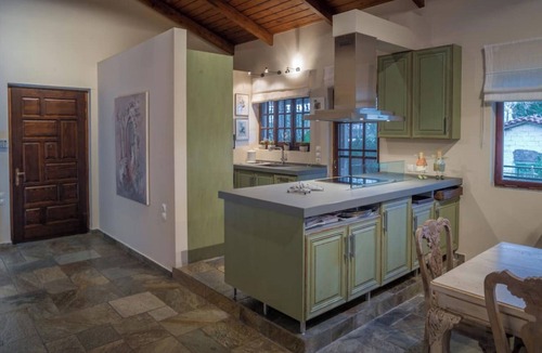 Katakolo House | Tranquility, privacy and relaxation