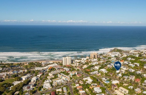 Coolum Beach Apartment | TreasureView Beach House Suite #9c ground floor studio