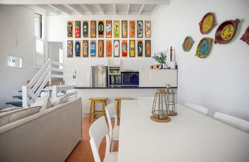 Peregian Beach Apartment | Tri level apartment straight opposite beach entry on Peregian Esplande.