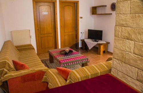 Kozani Apartment | Triangle Park A2