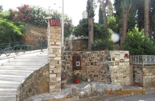Loutra Edipsou Apartment | TRIANTAFYLLOY ROOMS
