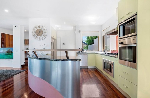Tugun House | Tugun Lookout (Walk to Beach)