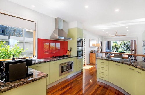 Tugun House | Tugun Lookout (Walk to Beach)
