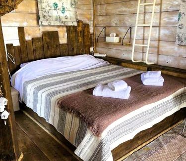 Dirfys-Messapia Apartment | Tuz Treehouse
