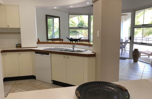 Clifton Beach Apartment | Two Bedroom Luxury Suite with spectacular beachfront views from your own terrace
