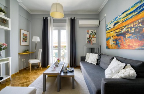 Ampelokipoi Apartment | UltraCareApartments