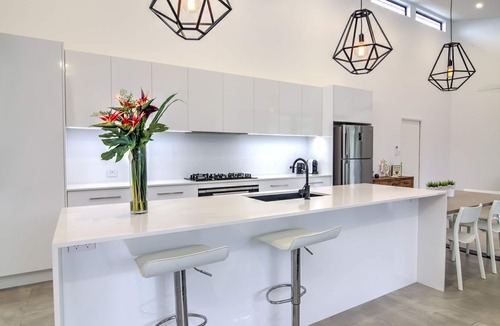 Craiglie House | Ulysses - 4BR House with 20m Heated Lap Pool