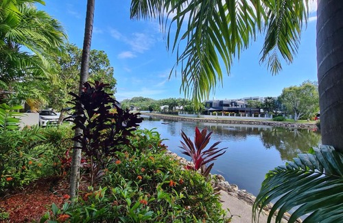 Trinity Beach Apartment | unavaiable