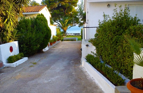 Eretria Villa | Unforgettable Holiday Moments in a Villa, a Stone Throw from The Sea