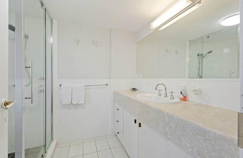 Torquay Apartment | Unit 10 Charlton on the Esplanade