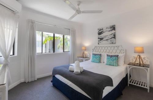 Port Douglas Apartment | Unit 15 @ Tropical Reef: 2 mins to Four Mile Beach