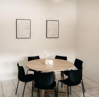 Allenstown Apartment | Unit 4, Rocky CBD