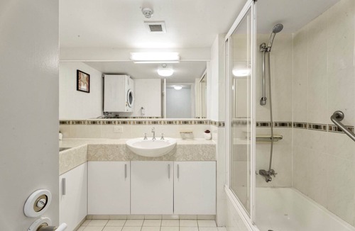 Torquay Apartment | Unit 7 Charlton on the Esplanade