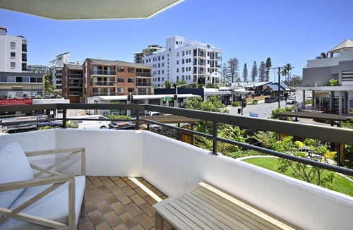 Mooloolaba Apartment | Unwind and experience the epitome of coastal living at Paradise at Parkyn Pde