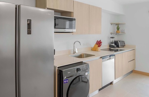 Barrio Santa Lucia Condo | Upstay New 3BR Condo w Breathtaking Mountain views