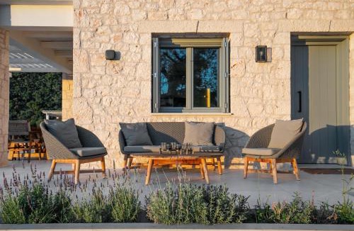Evgiros Villa | Urania Luxury Villa Rhea