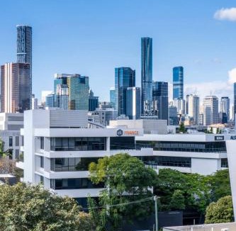 Milton Apartment | Urban Edge - Mins to Suncorp Stadium & BNE city
