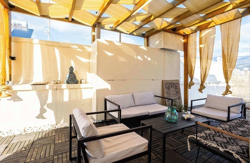 Kalamata Apartment | Urban Nest - Loft with Private Rooftop Garden