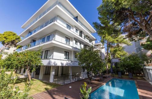 Varkiza Apartment | Varkiza Luxury Suites by Raise