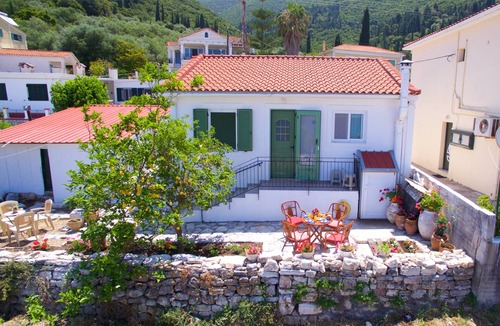 Sami House | Venetia's House with great sea view, 50 m from beach