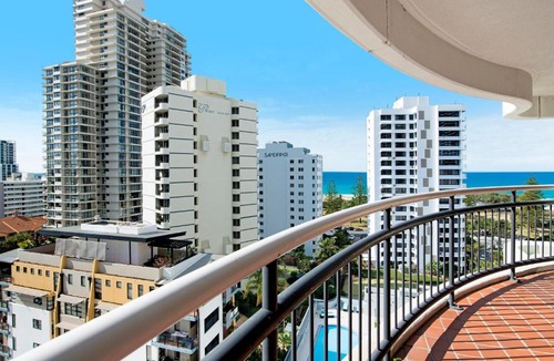 Broadbeach Apartment | Victoria Square 2 Bed Ocean View Broadbeach - GCHM
