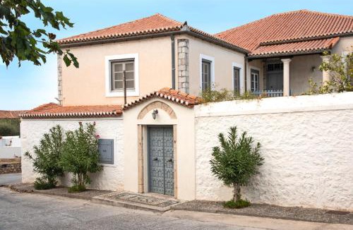 Spetses Apartment | Villa 1853-Upper floor