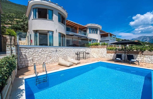 Pondi Villa | Villa ∙ 2 bedrooms ∙ 6 guests