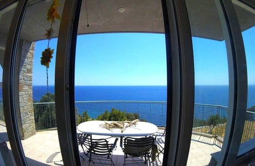 Kymi-Aliveri House | Villa Aegean Balcony