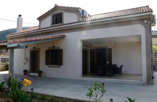 Platrithias Villa | Villa Andrew