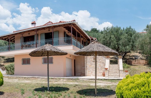 Kanali Villa | Villa Artjeta: Overlooking the sea and surrounded by numerous olive trees
