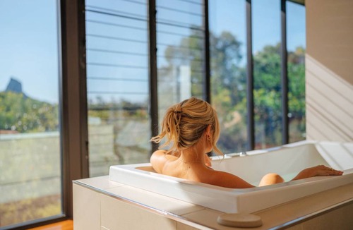 Glass House Mountains Villa | Villa ∙ 1 bedroom ∙ 3 guests