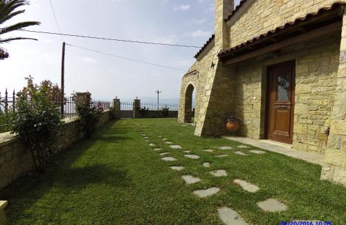 Eratini House | Villa Dimitra