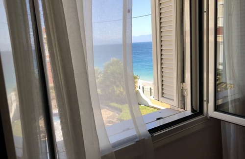 Egira Villa | Villa Dolphin. Luxury Villa on the Beach