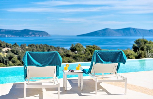 Agii Anargiri Villa | Villa Emmelia & Guesthouse Amazing View With Pool