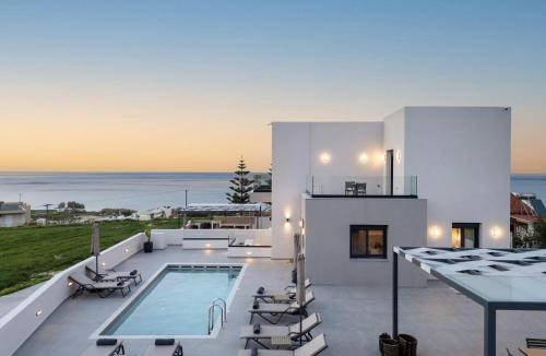 Pigi Villa | Villa Etoile - With Private Pool and Sauna