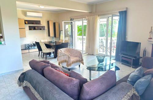Paleros Villa | Villa George