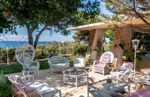 Anavyssos Villa | Villa Jackie O! on the Athens Riviera-