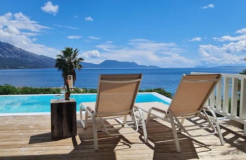 Pogonia Villa | Villa Kalamos, beachfront