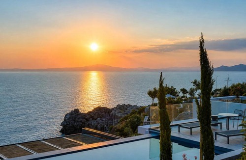 Lefktron Villa | Villa Leda