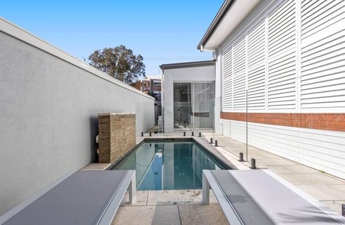 Miami House | Villa Luxe Miami, Heated Pool, 5 min walk to beach
