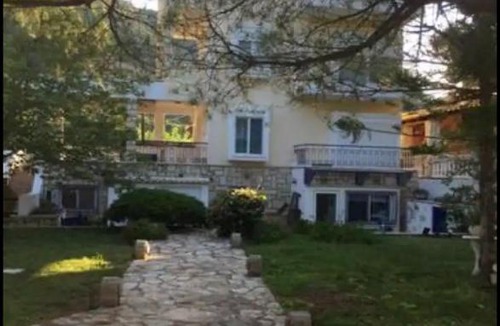 Melissopetra Apartment | Villa Nefeli in front of the beach