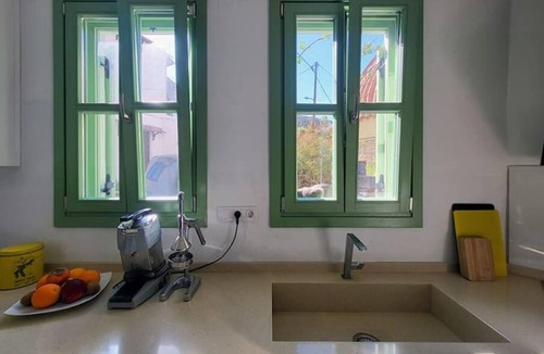 Maroulas Villa | Villa Neuve 2ch/2sdb Dans Village Classé