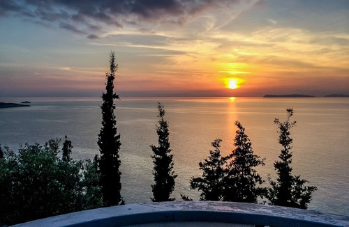 Xanthi Region Villa | “Villa Nina” is located above a beautiful beach with breathtaking sunset views.