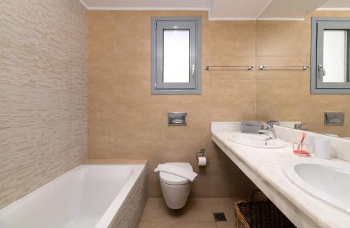 Vlicha Villa | Villa Rocabella with heated pool & jacuzzi in Lindos