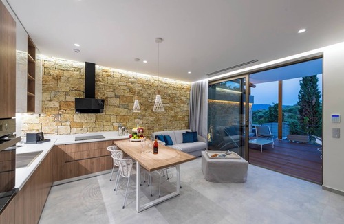 Katomerion Villa | Villa "Suite Diodora" with private pool, terrace & WiFi