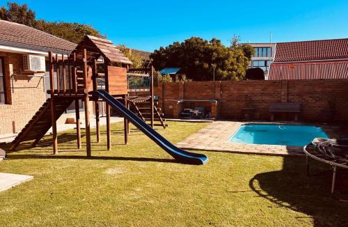 Wavecrest House | Villa Sundown