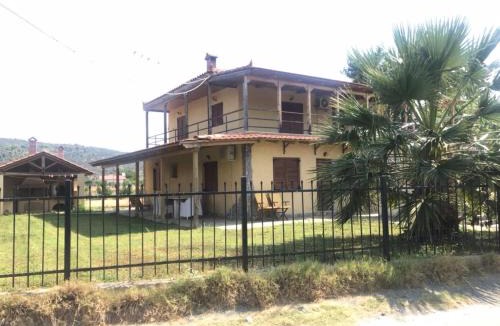 Dirfys-Messapia Villa | Villa to rent near the beach