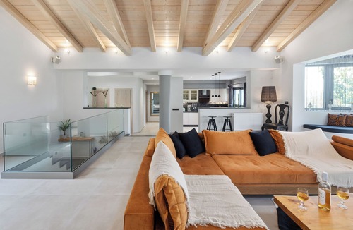 Pelekas Villa | Villa Tolena by Marilena Pagkrati